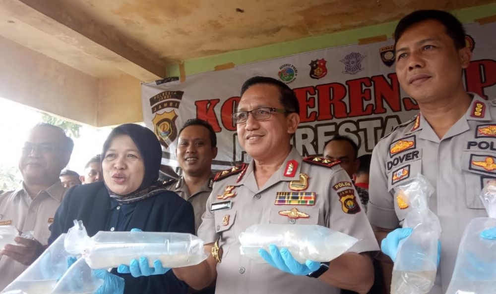 Ribuan Baby Lobster ini asalnya Lampung, yang berhasil Diamankan Selasa (3/9).