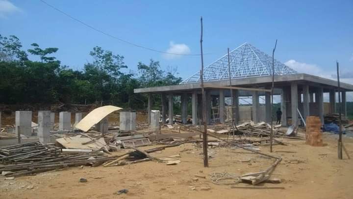 Salah satu infrastruktur yang dibangun untuk penunjang pelaksanaan MTQ tingkat Provinsi Jambi di Kabupaten Bungo belum juga rampung. Imbasnya, perhetalan MTQ itu dipastikan tertunda.

 