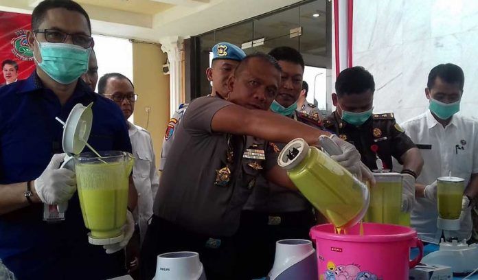 Pemusnahan barang bukti narkotika dipimpin langsung Wakapolda Sumsel Brigjen Pol Rudi Setiawan, Rabu (04/09/2019). 