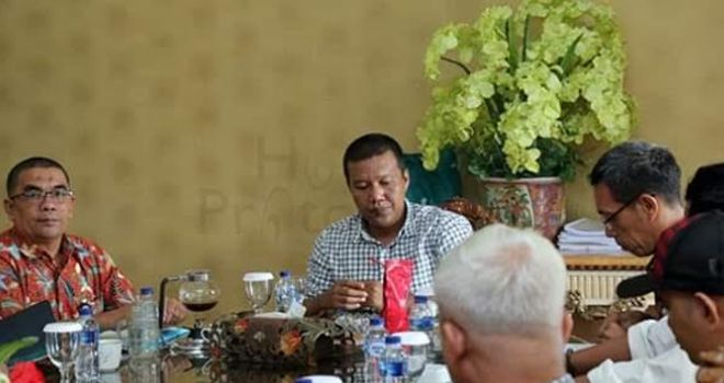 Bupati Romi Hariyanto Pimpin Rapat Koordinasi Peradaban Maritim.