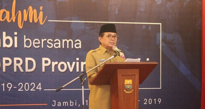 Gubernur Jambi Fachrori Umar.