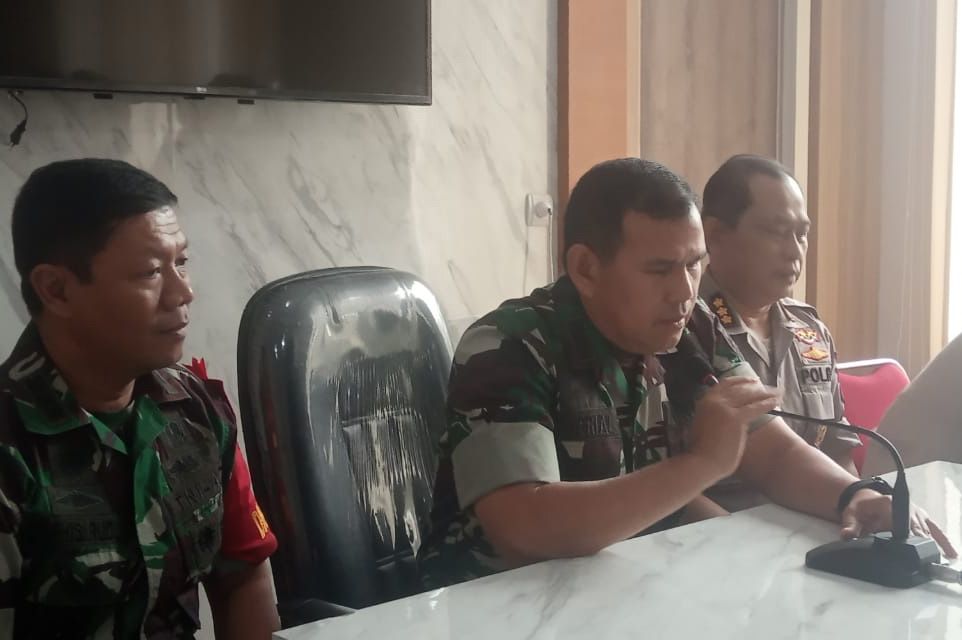 Konferensi pers di Makorem 042 Garuda Putih, Senin (16/9).