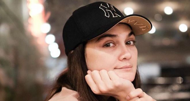 Luna Maya.