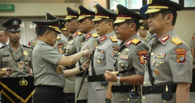 Sertijab perwira Tinggi Polri di Ruang Rupatama Mabes Polri, Jakarta, Senin (30/9).
