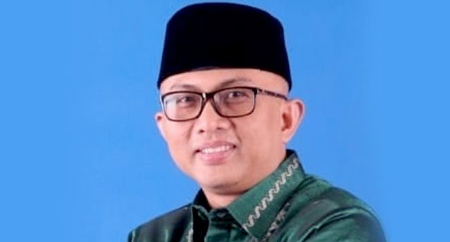 Prof. Dr. M Arskal Salim.