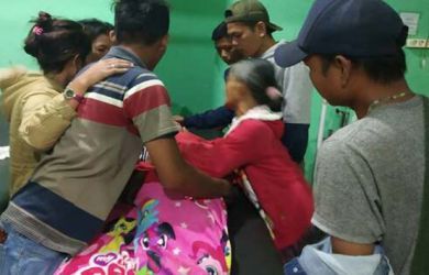 Biduan Tewas Dilempari Batu Usai Bergoyang.