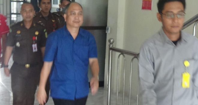 Kejaksaan Negeri Tebo resmi menahan salah satu Anggota Dewan Perwakilan Rakyat Daerah (DPRD) Tebo Periode 2019-2024 dari Partai Gerindra, Jumawarzi (51). 