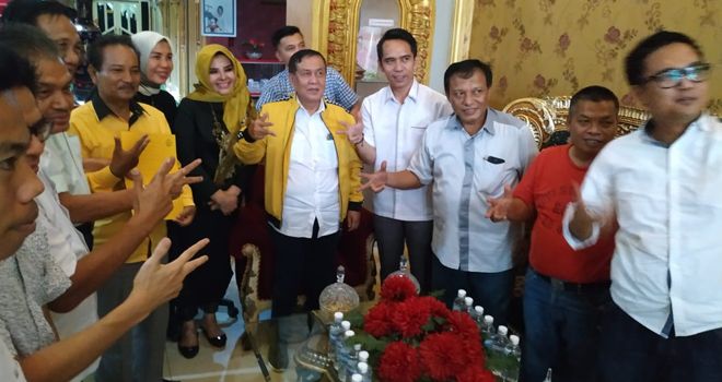 Al Haris juga mengutus timnya yang di wakili Hasan Mabruri alias Bohok. Mereka datang secara meraton dari PKB, PPP dan finish di Berkarya di jalan Imam Bonjol, Telanaipura, Kota Jambi.