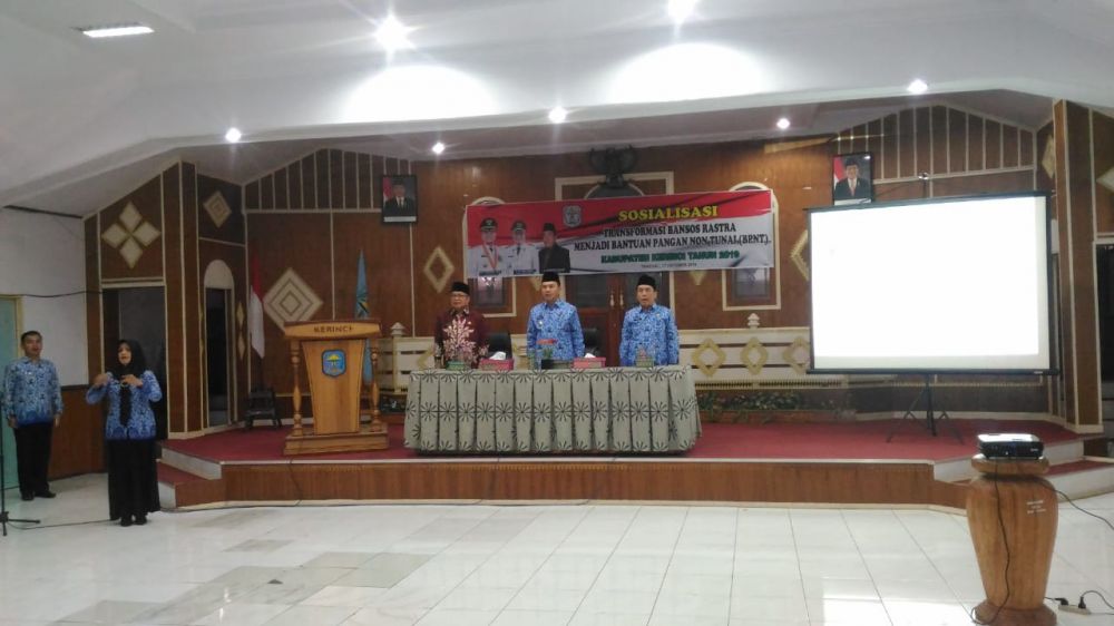 Bupati Adirozal Buka Sosialisasi Peralihan Bansos Rastra Menjadi BNPT.

