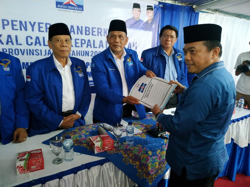 Bupati Merangin Al Haris resmi mendaftar di partai Demokrat, Sore ini Minggu (20/10).