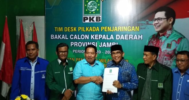 H.Bakri resmi mendaftar di Penjaringan Partai Kebangkitan Bangsa (PKB). Selasa (22/10), H Bakri mengembalikan berkas formulir pendaftaran penjaringan.