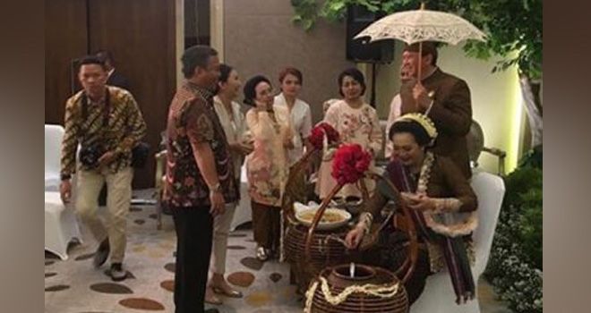 Pesta 7 bulanan kehamilan istri Ahok.
