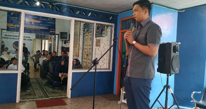Muhammad Hafiz belum menentukan calon pendamping untuk maju di Pilkada. Ini di sampikannya dalam acara silaturahmi bersama di DPW NasDem Provinsi Jambi, Rabu (30/1).