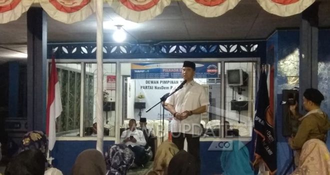 Syarif Fasha, menyambangi DPW NasDem Provinsi Jambi dalam rangka penyampaian visi misinya jika diamanahkan masyarakat pada Pilgub Jambi 2020 mendatang.