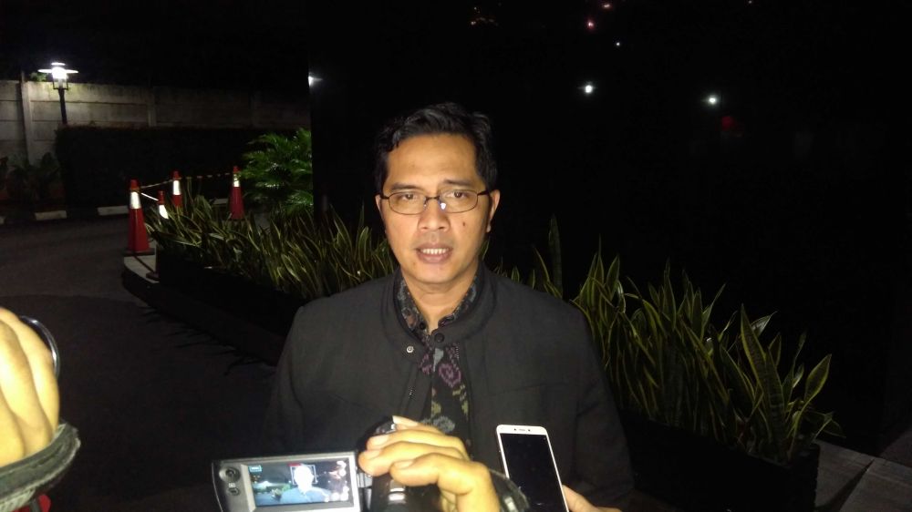 Juru Bicara KPK, Febri Diansyah memberikan keterangan terkait OTT Bupati Mesuji.