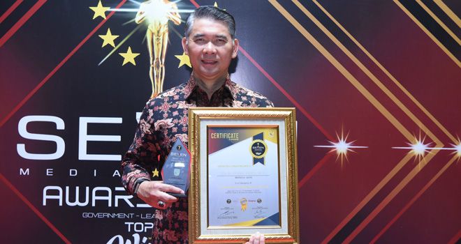 Walikota Jambi Dr. H. Syarif Fasha, ME.

