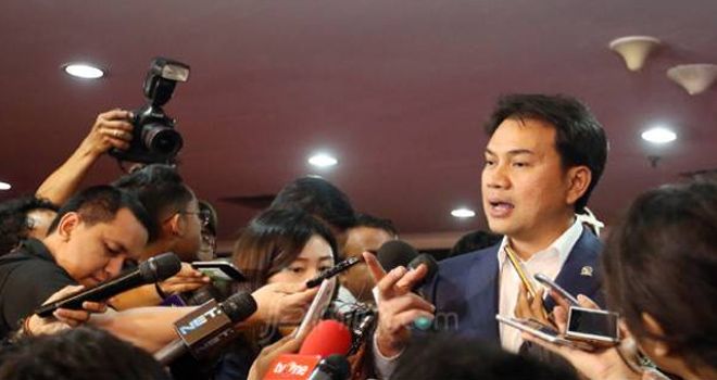  Wakil Ketua DPR Aziz Syamsuddin.