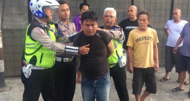 Tersangka penjambretan yang diamankan anggota Satlantas Polresta Bandarlampung, Rabu (6/11).
