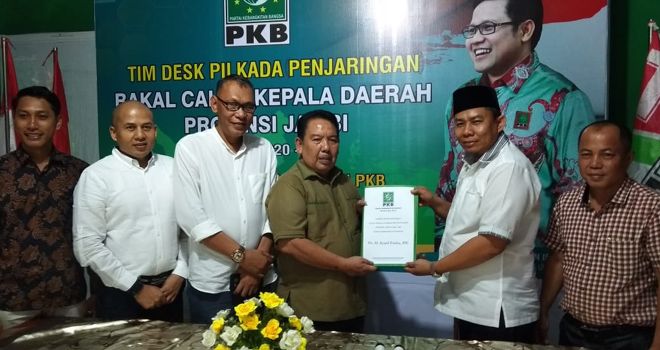 Tim pemenangan yang dikomandoi oleh H. A. Rahman ini, disambut oleh Sekretaris DPW PKB Provinsi Jambi, Tadjuddin Hasan beserta jajaran tim penjaringan.