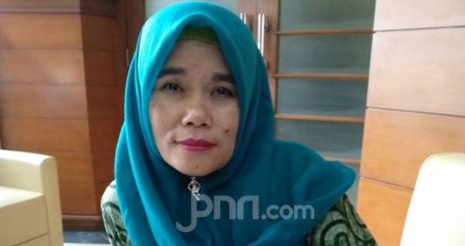 Ketum Perkumpulan Hononer K2 Indonesia (PHK2I) Titi Purwaningsih. 