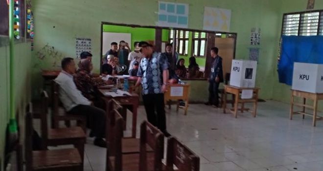 Wakil Bupati Tanjabtim Monitoring Pelaksanaan Pilkades Serentak.