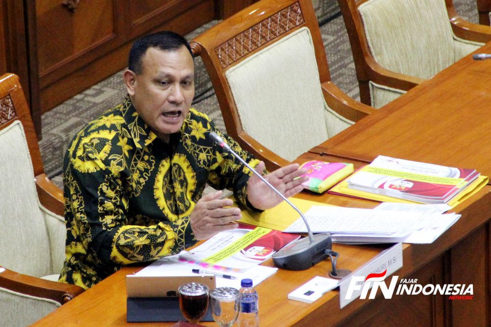 Mantan Deputi Penindakan yang kini menjadi Calon pimpinan (Capim) Komisi Pemberantasan Korupsi (KPK), Irjen Firli Bahuri hadir dalam uji kepatutan dan kelayakan (Fit and proper test) di kompleks Parlemen, Senayan, Jakarta, Kamis (12/9/2019)