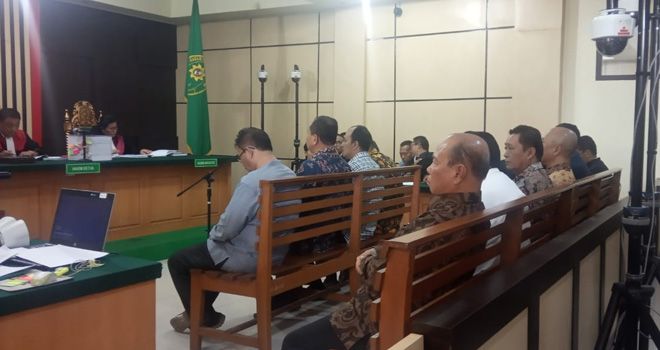 Apif Firmansyah juga mengaku, jika uang yang di dapatkan dari rekanan sudah ada perjanjian sebelumnya.