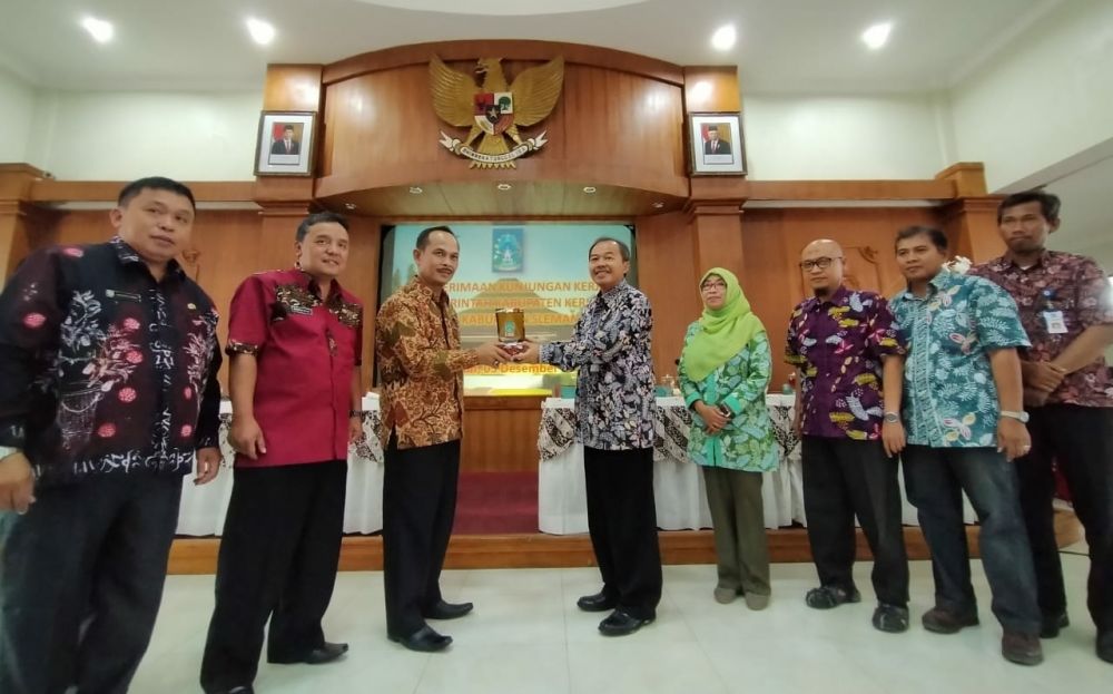 Studi Komprehensif di Pemkab Sleman Yogyakarta.
