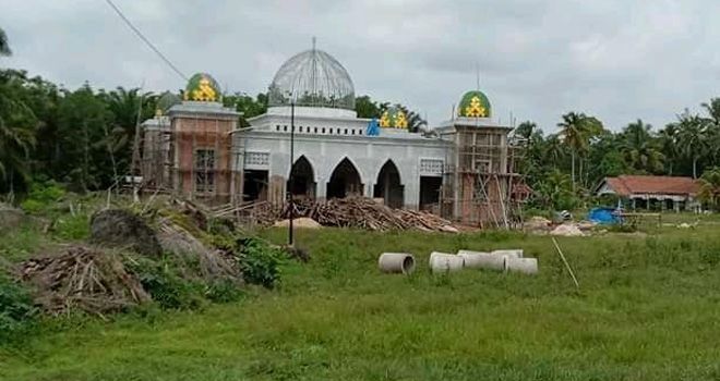 Pebangunan Islamic Center Mini di Kecamatan Rimbo Ilir dipastikan tak selesai sesuai dengan waktu yang ditetapkan.
