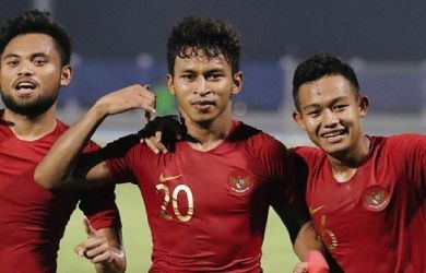 Striker Timnas Indonesia U-23, Osvaldo Haay (tengah). 