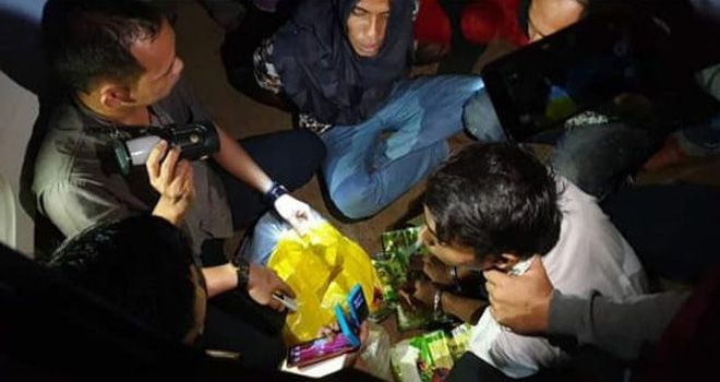 BNNP Jambi Amankan 5 Kg Sabu Bersama Tiga Orang Diduga Kurir di Kawasan Simpang 35.