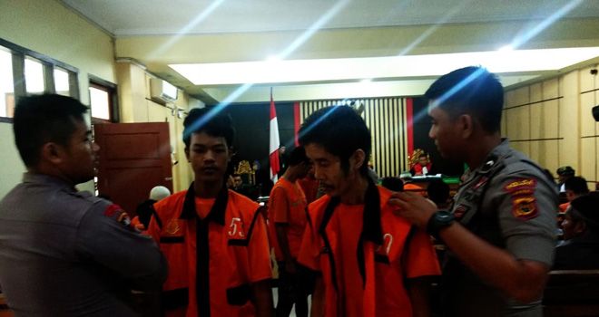 Ketua Serikat Mandiri Batanghari (SMB), Muslim, usai menjalani sidang.
