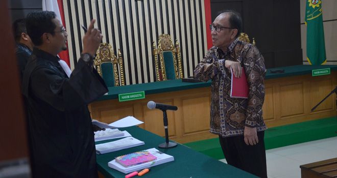 Asing usai menjalani sidang vonis baru-baru ini. Usai vonis asiang menyatakan menerima putusan dan tidak akan melakukan banding.


