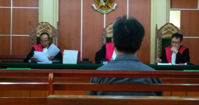 Sidang putusan vonis atas kasus korupsi pengadaan alat kesehatan di Dinas Kesehatan Kabupaten Bungo dengan terdakwa Rizaldi selaku bos PT Raziyan Anugrah Farma. Terdakwa divonsi 1 tahun 2 bulan penjara

