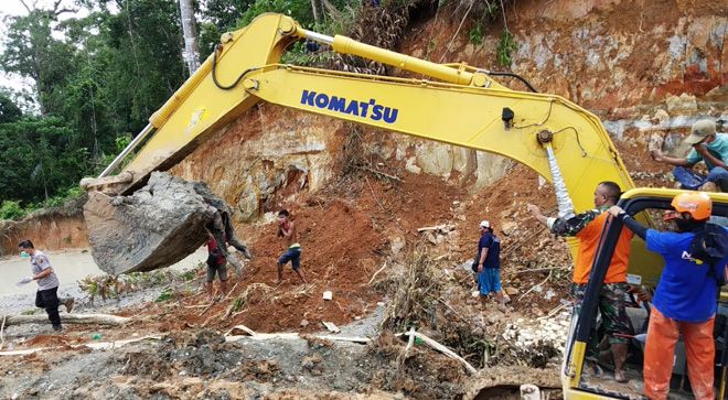 Jenazah terakhir dari korban longsoran PETI di Desa Tambang Baru, Kecamatan Batang Masumai, Merangin ditemukan.