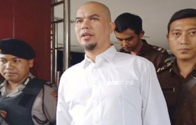 Ahmad Dhani.