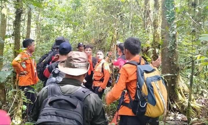 Hari kelima proses pencarian Ikhsan Al Mughoni (17) warga Karya Bakti, Pondok tinggi yang hilang di Danau Kaco Lempur pada Rabu (01/01/2020) lalu.