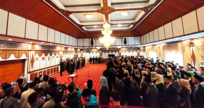 Perombakan juga terlihat pada Dinas Pendidikan Provinsi Jambi, saat pelantikan pejabat eselon III dan IV di rumah Dinas Gubernur Jambi (7/1).