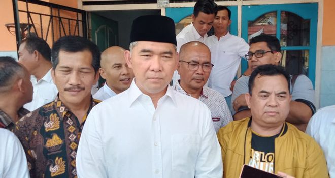 Sy Fasha saat dikonfirmasi, menegaskan jika Dirinya akan ikut bertarung dalam memperebutkan tampuk pimpinan DPD I Partai Golkar Provinsi Jambi pada Musda kali ini.