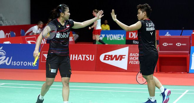 Greysia Polii (kiri) dan Apriyani Rahayu. 
