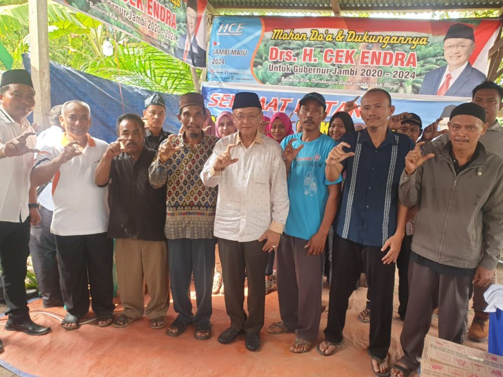Hadirkan Gus Miftah, Masyarakat Sungai Bahar Doakan CE Jadi Gubernur Jambi.