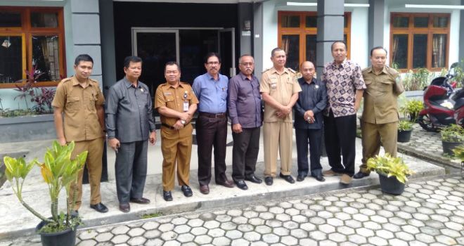 Komisi I DPRD Sungai Penuh Sambangi Kantor Camat Sungai Bungkal.