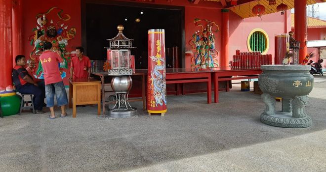 Sejumlah Klenteng di Kota Jambi Sudah Mulai Berhias.