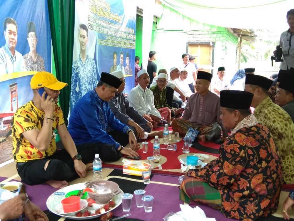 Warga Sekecamatan Pemayung Siap menangkan Fasha Jadi gubernur.
