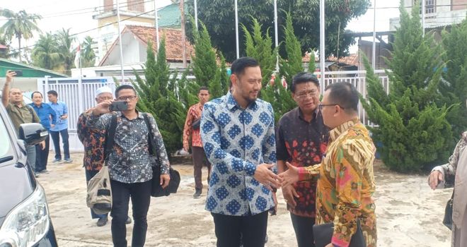  Wakil Ketua Umum (Waketum) Partai Demokrat Agus Harimurti Yudhoyono, melakukan kunjungan ke Provinsi Jambi, Jumat (24/1).