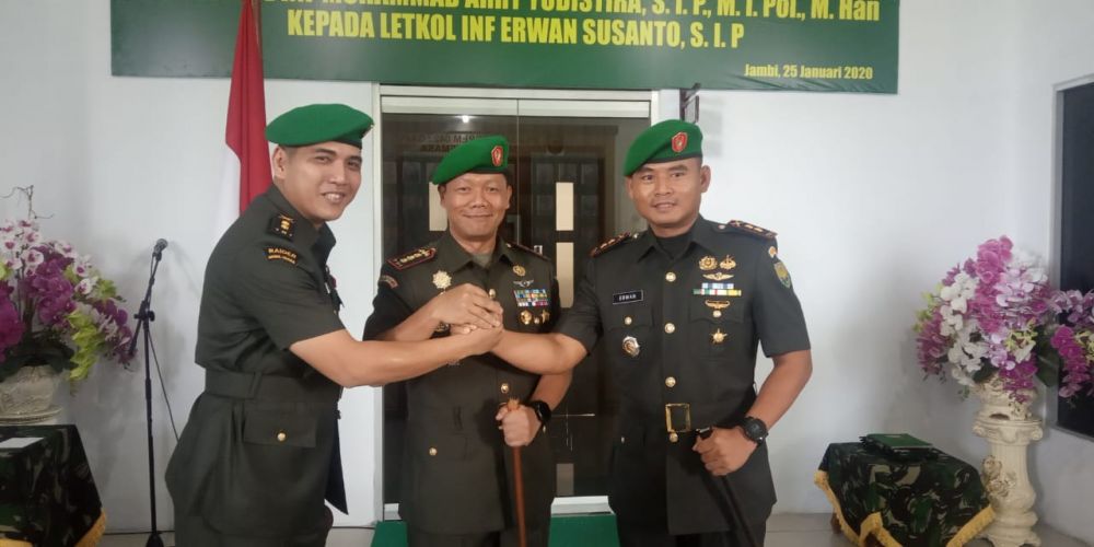 Serah terima Jabatan dari Letnan kolonel Inf Muhammad Ari Yudistira di Makorem 042 Garuda Putih.