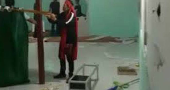 Pengrusakan tempat ibadah di Minahasa.
