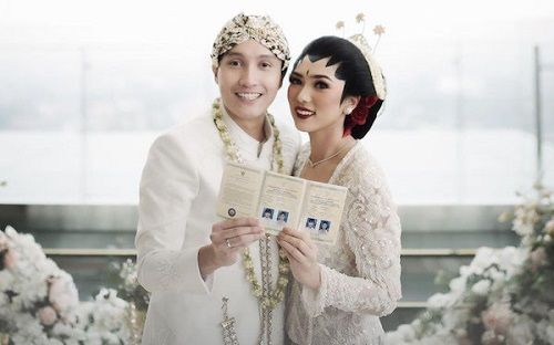 Isyana Sarasvati telah resmi dipersunting kekasihnya, Rayhan Maditra.