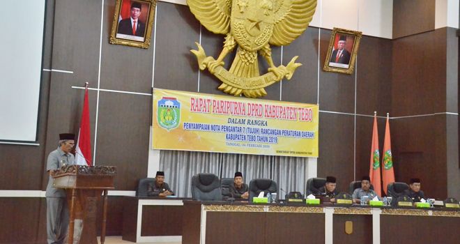 Kegiatan yang dilaksanakan di Aula Utama Kantor DPRD Tebo tersebut dippimpin langsung oleh Ketua DPRD Tebo, Mazlan, S.Kom.