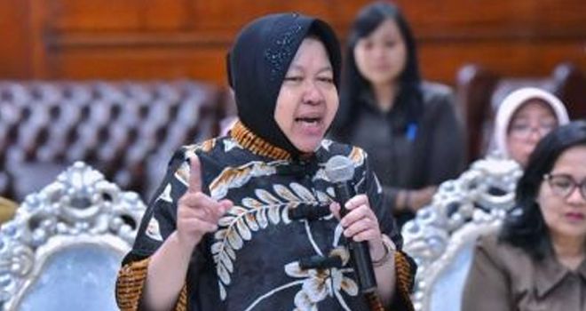 Wali Kota Surabaya, Tri Rismaharini.

 

